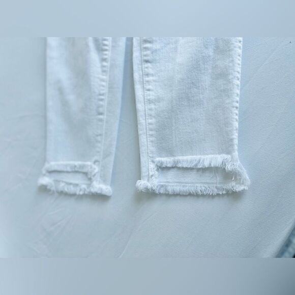 MADEWELL 10" High-Rise Skinny Jeans in Pure White: Step-Hem Edition size 26 - Picture 8 of 12